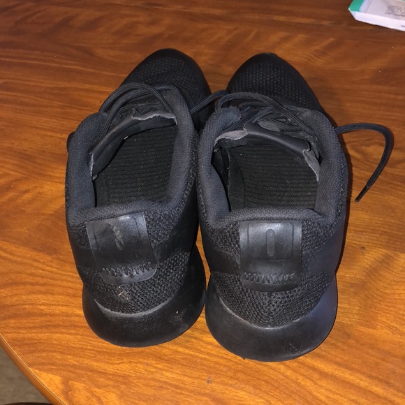 NIKES RUNNERS WOMEN SIZE 11 - Picture 3 of 6